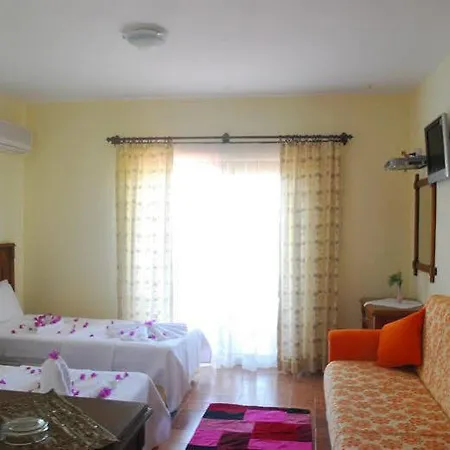 Hotel Castelino Akyarlar 4*