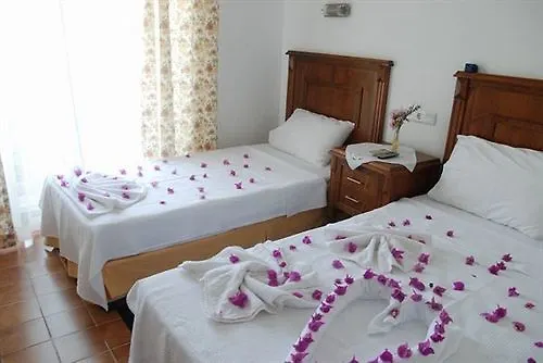 Castelino Akyarlar Szálloda 4*