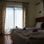 Castelino Akyarlar Szálloda