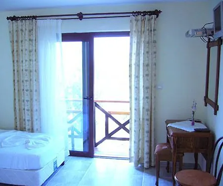 Castelino Akyarlar Otel 2*